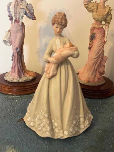 Enesco Anne Çocuk Biblo