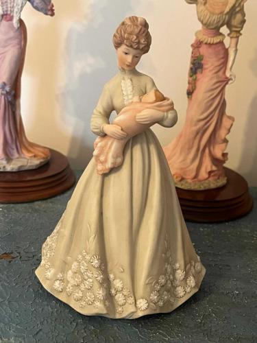 Enesco Anne Çocuk Biblo