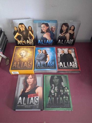 Dvd Film Alias Sezon 2 3 4 5 Toplam 22 DvD Full Şeffaf Kutulu Orijinal - Çiziksiz Amerika Baskısı İngilizce Türkçe Yok Koleksiyonluk Nadir Arşiv Hergün Yeni Ürün