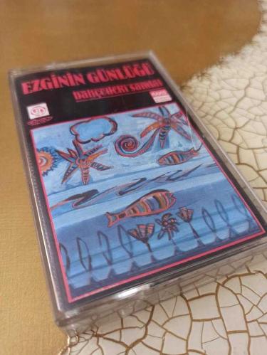 EZGİNİN GÜNLÜĞÜ * BAHÇEDEKİ SANDAL / KASET