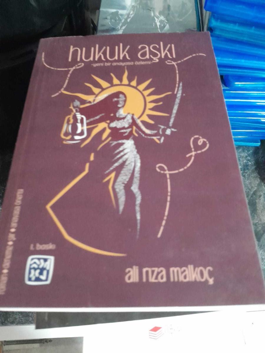 72 adet sıfır durumda kitap ve ambalajında dergi