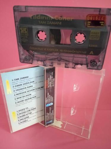 YILDIRIM CANER*   TAM ZAMANI  / KASET  KARTONET TEMİZ VE YENİDİR 1993 cam baskı