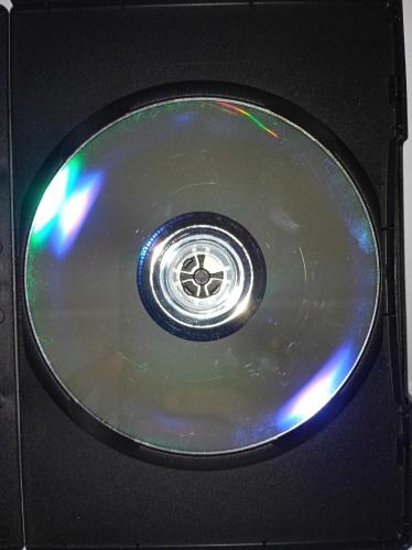 Dvd Barbie ve üç silahşörler Barbie and the three musketeers. Orijinal. Türkçe dublaj. Çalışmasını etkilemeyen çizikler var, sorunsuz çalışıyor. Koleksiyonluk