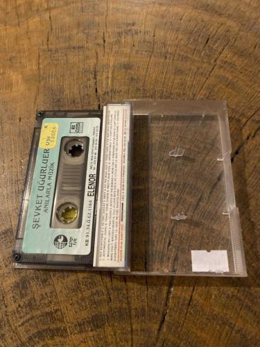 ŞEVKET UĞURLUER - ANILARLA MÜZİK - KASET