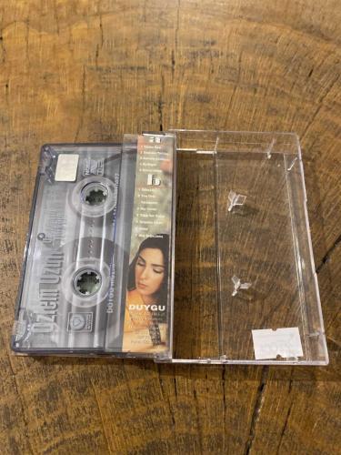 ÖZLEM ÖZDİL - UZAKLARIN TÜRKÜSÜ - KASET