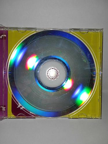 Cd Pamela şehir rehberi albümü. Orijinal. Dinlemeyi etkilemeyen çizikler var sorunsuz çalışıyor. Kartonet tertemiz