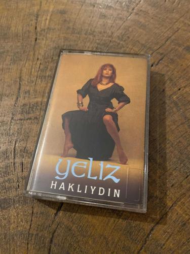 YELİZ - YENİ BAŞTAN / HAKLIYDIN - KASET