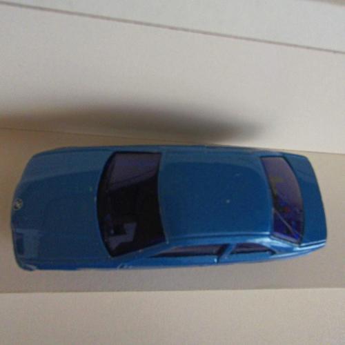 MAISTO  BMW 328i