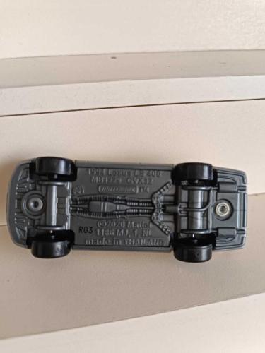 MATCHBOX  1994 LEXUS LS 400
