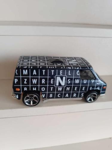 LOT.9 » HOTWHEELS  1970's VAN