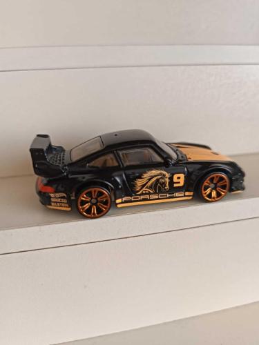 LOT.7 » HOTWHEELS  PORSCHE 993 GT2