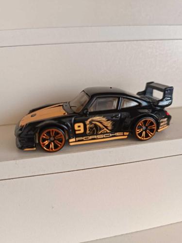 HOTWHEELS  PORSCHE 993 GT2