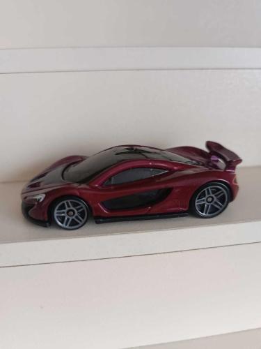 HOTWHEELS  McLAREN P1