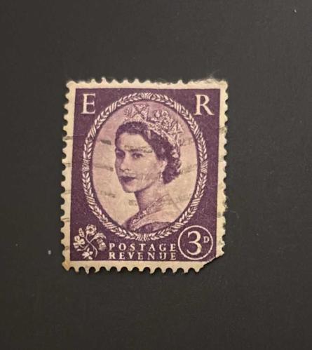 İngiltere Pulu - England Stamp - Postadan Geçmiş Pul Filateli - DAMGALI - KRALİÇE II. ELIZABETH TEMALI PUL, 3 PARA - YABANCI PULLAR-NOSTALJİK DOĞUM GÜNÜ HEDİYESİ