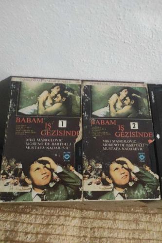 Babam iş Gezisinde - Ayı - Penthouse Aşk hikayeleri - Beni öper misin Betamax Kasetler