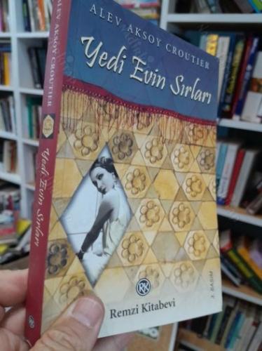YEDİ EVİN SIRLARI