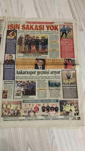 FOTOSPOR SPOR GAZETESİ - TURKISH NEWSPAPER - DOĞUM GÜNÜ HEDİYESİ  - EKSİKSİZ TAM TAKIM GAZETE - 9 ŞUBAT 2006 PERŞEMBE  AYHAN ÇOPUROĞLU – ARIEL ORTEGA – HALUK ULUSOY – SEPP BLATTER – FATİH TERİM – MİRCEA LUCESCU – LUIZ FELIPE SCOLARI – MUSTAFA DENİZLİ – ÖZHAN CANAYDIN – HAKAN ŞÜKÜR – HASAN ŞAŞ – NECATİ ATEŞ – STJEPAN TOMAS – SASA ILIÇ – MONDRAGON – SONG – SAIDOU – UĞUR BORAL – NICOLAS ANELKA – BOUDEWIJN ZENDEN – PIERRE DREOSSI – JAY JAY OKOCHA – AZİZ YILDIRIM – CHRISTOPH DAUM – TUNÇ FINDIK – MUSTAFA KALAYCI – REFİK ARKAN – ERGUN GÜRSOY – FARUK SÜREN – MEHMET CANSUN – TURGAY KIRAN – ALİ DURÜST – NİHAT ÖZDEMİR – İLHAN CAVCAV  ORTEGA DAVASI: FENERBAHÇE CAS’TAN 11 MİLYON DOLAR KAZANDI – AYHAN ÇOPUROĞLU: “TAHKİM CEZAYI YUMUŞATIR, CAS İNDİRİR” – FIFA’NIN 6 MAÇ CEZASI 2 MAÇA İNEBİLİR – TERİM GİDİCİ, YERİNE LUCE, SCOLARI VE
