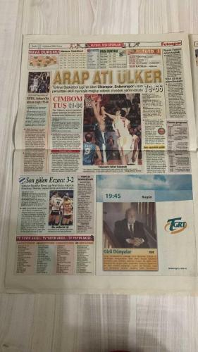 FOTOSPOR SPOR GAZETESİ - TURKISH NEWSPAPER - DOĞUM GÜNÜ HEDİYESİ  - EKSİKSİZ TAM TAKIM GAZETE -19 ŞUBAT 2006 PAZAR  ÖZLEM TEZCAN – NICOLAS ANELKA – MARCO AURELIO – ÜMİT ÖZAT – ERIK GERETS – ÖZHAN CANAYDIN – HAKAN ŞÜKÜR – HASAN ŞAŞ – NECATİ ATEŞ – ÜMİT KARAN – STJEPAN TOMAS – SASA ILIÇ – MONDRAGON – SONG – SAIDOU – SERGEN YALÇIN – TÜMER METİN – JUN – GÖKHAN GÜLEÇ – AHMED HASSAN – İBRAHİM ÜZÜLMEZ – TURGAY KIRAN – SELAHATTİN BEYAZIT – ADNAN POLAT – ONAL AYSAL – MUSTAFA SARIGÜL – ERGUN GÜRSOY – FARUK SÜREN – MEHMET CANSUN – ALİ DURÜST – CENGİZ ÖZYALÇIN – OSMAN GÜNERİ – DERYA ERKE – YAŞAR BÜYÜKANIT – İLHAN CAVCAV – NİHAT ÖZDEMİR  ÖZLEM TEZCAN İDDAA’NIN KRALİÇESİ – 190.94 VE 53.77 ORANLI KUPONLARI TUTTURDU – FENERBAHÇE ANKARASPOR’A 2-1 YENİLDİ, İLK MAĞLUBİYETİNİ ALDI – ANELKA KAFAYLA İLK GOLÜNÜ ATTI – MUSTAFA VE PETROUS ANKARASPOR’A GALİBİYETİ GETİRDİ – GALATASARAY SİVAS’TA EKSİK KADRO İLE SAHADA – GERETS: “BU DEFA KAZANALIM VE FENER’İ STRESE SOKALIM” – SAIDOU VE SONG DÖNDÜ – GAZİANTEPSPOR T