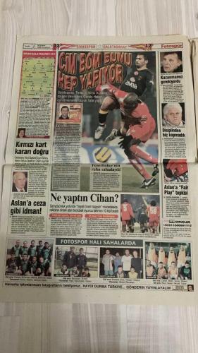 FOTOSPOR SPOR GAZETESİ - TURKISH NEWSPAPER - DOĞUM GÜNÜ HEDİYESİ  - EKSİKSİZ TAM TAKIM GAZETE 20 ŞUBAT 2006 PAZARTESİ  ÖZLEM TEZCAN – ENDAL AKDENİZ – MEHMET TORUN – NICOLAS ANELKA – MARCO AURELIO – ÜMİT ÖZAT – ERIK GERETS – ÖZHAN CANAYDIN – HAKAN ŞÜKÜR – HASAN ŞAŞ – NECATİ ATEŞ – ÜMİT KARAN – STJEPAN TOMAS – SASA ILIÇ – MONDRAGON – SONG – SAIDOU – SERGEN YALÇIN – TÜMER METİN – JUN – GÖKHAN GÜLEÇ – AHMED HASSAN – İBRAHİM ÜZÜLMEZ – TURGAY KIRAN – SELAHATTİN BEYAZIT – ADNAN POLAT – ONAL AYSAL – MUSTAFA SARIGÜL – ERGUN GÜRSOY – FARUK SÜREN – MEHMET CANSUN – ALİ DURÜST – CENGİZ ÖZYALÇIN – OSMAN GÜNERİ – NİHAT KAHVECİ – FATİH TEKKE – GÖKDENİZ KARADENİZ – JEFFERSON – LEE – TUĞRUL DEMİR – ATİLLA BİRLİK – CIHAN HASPOLATLI  ÖZLEM TEZCAN İDDAA’NIN KRALİÇESİ – 20 GÜNLÜK YARIŞMADA BİRİNCİ – ENDAL AKDENİZ İKİNCİ, MEHMET TORUN ÜÇÜNCÜ – TRABZONSPOR GAZİANTEPSPOR’U SZYMOWIAK VE DJOKAL’İN GOLLERİYLE 2-0 YENDİ – UEFA KUPASI İDDİASI DEVAM EDİYOR – FENERBAHÇE ANKARASPOR’A 2-1 MAĞLUP OLDU, İLK YENİLGİ – ANE
