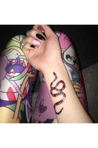 3D Renkli Yılan Figürlü Geçici Dövme Gerçekçi Snake Tattoo