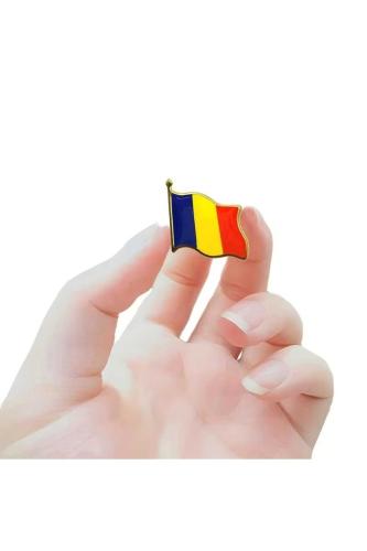 Romanya (Romania) Bayrak Rozeti - Altın Renk Metal Şekilli Yaka Rozeti