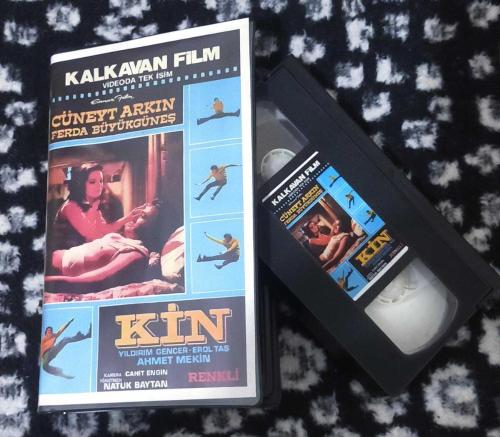 KİN 1974 Cüneyt ARKIN TELESİNE VHS (NADİR)