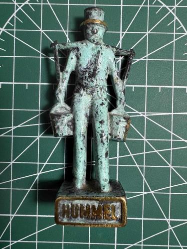 Vintage Pirinç Dekoratif Biblo – Hummel / Mors Figürü