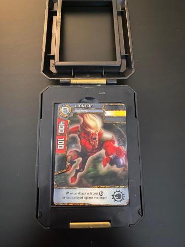 Redakai Kart Oyunu - Lionere Kartı ve Deck Kutusu