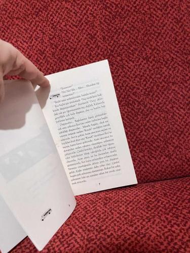Sözcüklerin Kamera Arkası