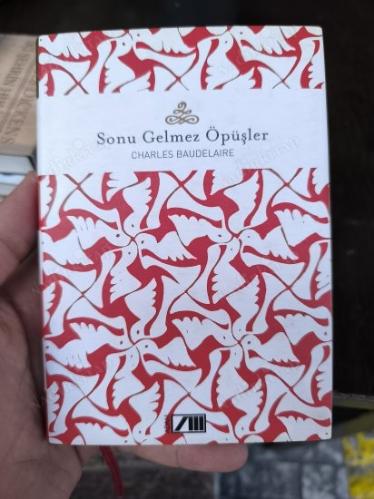 LOT.2 » Sonu Gelmez Öpüşler [Ciltli Şömizli]