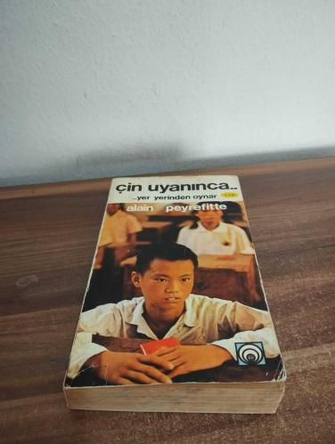 ÇİN UYANINCA YER YERİNDEN OYNAR 2. CİLT  - Birinci Baskı