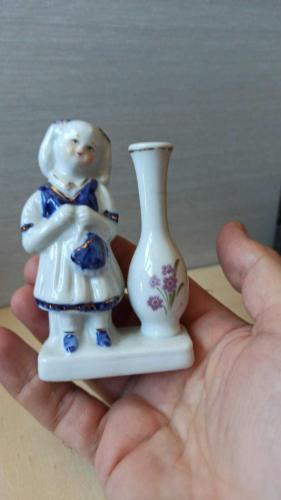 vintage porselen kız figürlü mini vazo & 11 cm