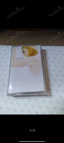 MADONNA - SOMETHING TO REMEMBER - KASET