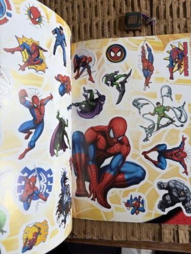 Spider-Man Oyun ve Boyama Kitabı - Marvel
