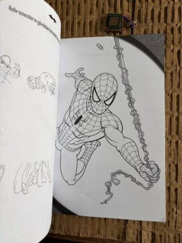 Spider-Man Oyun ve Boyama Kitabı - Marvel