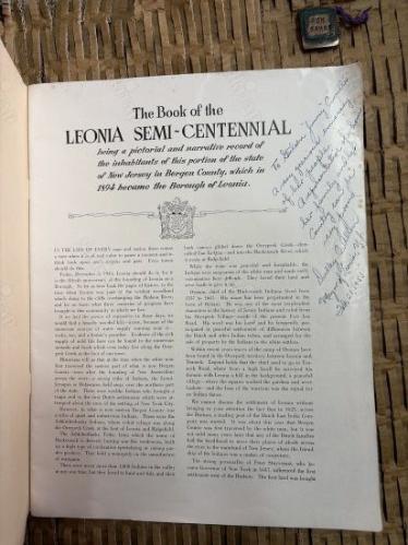 LEONIA SEMİ- CENTENNIAL 1894- 1944 - İmzalı!