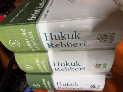 HUKUK REHBERİ (ADLÎ YAZI VE YAZIŞMA USULLERİ) 1 - 2 - 3 (3 CİLT TAKIM) 5. cilt