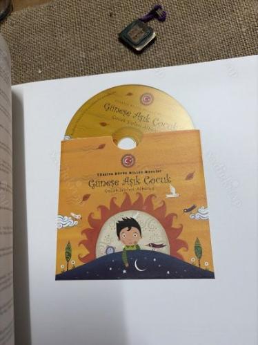 GÜNEŞE AŞIK ÇOCUK ÇOCUK ŞİİRLERİ ALBÜMÜ