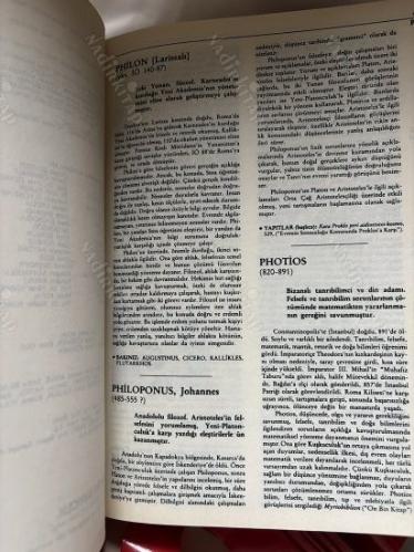 Türk ve Dünya Ünlüleri Ansiklopedisi 9 Cilt Kişiler Dönemler Akımlar Yapıtlar