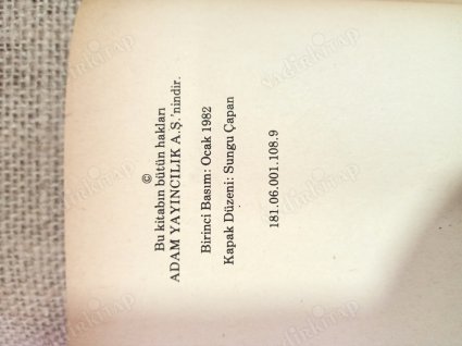 YOKUŞ YUKARI / RIFAT ILGAZ ( 1. BASIM )