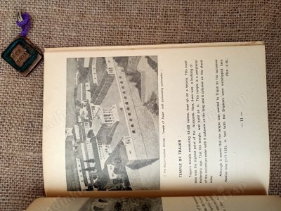 GUIDE OF PERGAMON