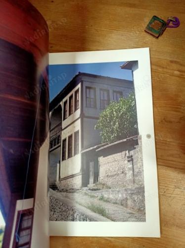 UYGARLIKLAR MERKEZİ NİKSAR / CENTER OF CIVILIZATIONS