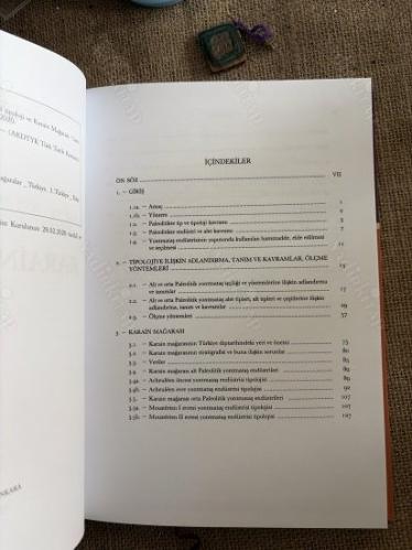 Alt ve Orta Paleolitik Yontmataş Endüstrileri Biçimsel Tipolojisi ve Karain Mağarası (CİLTLİ)