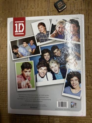 One Direction Resmî Yıllığı/ İmzalı!