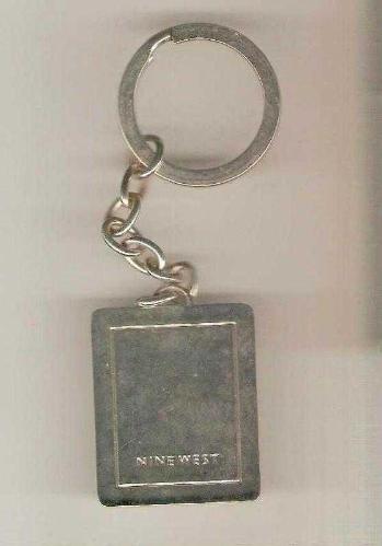 A20-------NINE WEST METAL ANAHTARLIK
