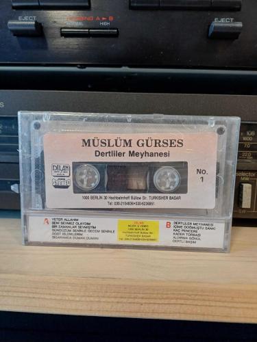MÜSLÜM GÜRSES DERTLİLER MEYHANESİ