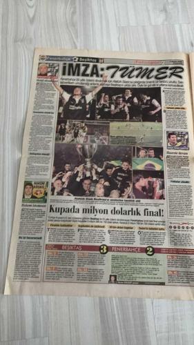 FOTOSPOR SPOR GAZETESİ - TURKISH NEWSPAPER - DOĞUM GÜNÜ HEDİYESİ  - EKSİKSİZ TAM TAKIM GAZETE -  4 MAYIS 2006 PERŞEMBE BEŞİKTAŞ - FENERBAHÇE - TÜRKİYE KUPASI ŞAMPİYONU - EZELİ RAKİBİ FENERBAHÇE’Yİ İZMİR ATATÜRK STADI’NDA TÜMER (2) VE GÖKHAN GÜLEÇ’İN GOLLERİYLE 3-2 MAĞLUP EDEN BEŞİKTAŞ KUPAYI 8 YIL SONRA MÜZESİNE GÖTÜRDÜ - KARAKARTAL HAKKINI ALDI - MÜTHİŞ BİR ZAFER - BRAVO BEŞİKTAŞ ÜZÜLME FENER - ALSANCAK SOHBETLERİ - KARTAL İÇİN SADECE KUPA - FENER TELAŞA DÜŞTÜ - TAVLADA FENER KAZANDI  CORDOBA - GÖKHAN ZAN - KORAY - İBRAHİM ÜZÜLMEZ - İBRAHİM TORAMAN - OKAN - KLEBERSON - TÜMER METİN - MEHMET SEDEF - BOBO - GÖKHAN GÜLEÇ - MEHMET YOZGATLI - SEMİH ŞENTÜRK - CHRISTOPH DAUM - JEAN TIGANA - CELAL KOLOTOĞLU - ERGUN HİÇYILMAZ - GÖKHAN GÜÇKAYA