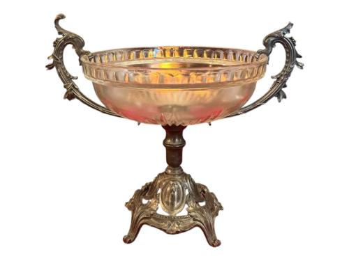 fransız 25 cm yüksekliğinde 30 cm çapında bronz ayaklı kristal sunumluk