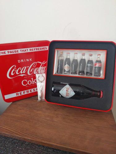 Coca-Cola Şişe ve Anahtarlık Seti