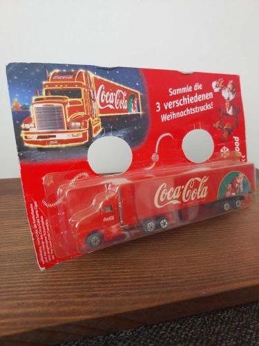 Coca-Cola Model Kırmızı Kamyon
